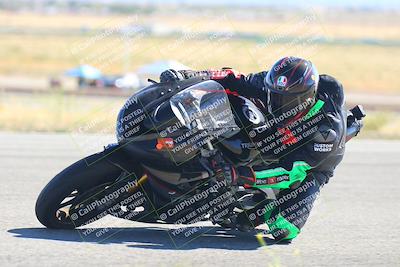 media/Oct-15-2023-TrackXperience (Sun) [[85198ff50b]]/Group 3/session 4 turn 3/